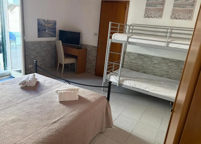 Casa Maya Ognina Sea Casa Indipendente 卡塔尼亚